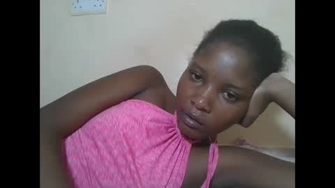 Snapshot of hotbabbee chatting on February 10, 2026, 7:18 pm love online show from February 10, 2026, 7:18 pm