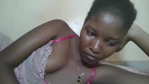 Snapshot of hotbabbee chatting on February 13, 2026, 12:45 pm love online show from February 13, 2026, 12:45 pm