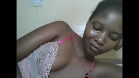 Snapshot of hotbabbee chatting on February 14, 2026, 12:51 am love online show from February 14, 2026, 12:51 am