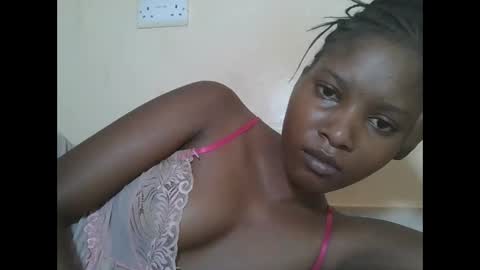 Snapshot of hotbabbee chatting on February 27, 2026, 12:05 pm love online show from February 27, 2026, 12:05 pm