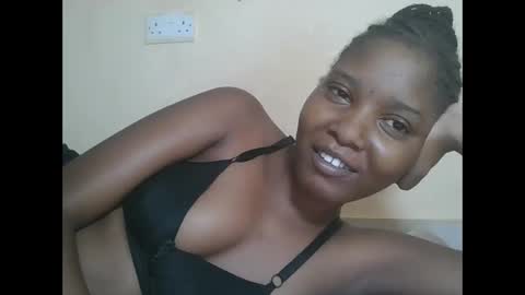 Snapshot of hotbabbee chatting on March 1, 2026, 8:00 pm love online show from March 1, 2026, 8:00 pm