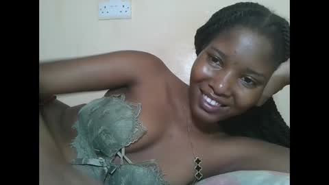 Snapshot of hotbabbee chatting on March 21, 2026, 11:37 am love online show from March 21, 2026, 11:37 am