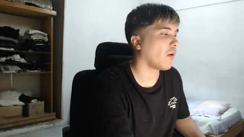 hotbaby6900 online show from February 9, 2026, 5:28 pm