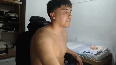 hotbaby6900 online show from February 10, 2026, 4:33 pm