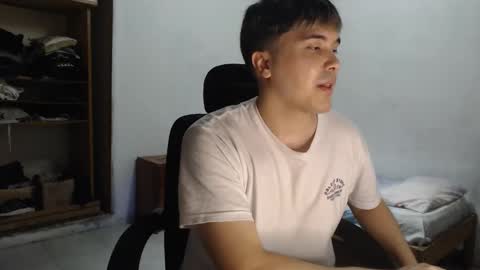 hotbaby6900 online show from February 12, 2026, 6:47 pm