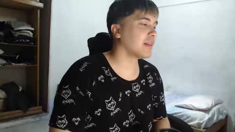 hotbaby6900 online show from February 15, 2026, 4:25 pm