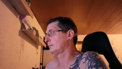 Tom online show from June 27, 2026, 8:47 pm