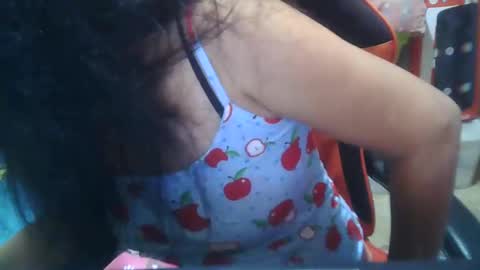 Snapshot of hotbetty_45 chatting on February 24, 2025, 7:44 am hotbetty_45 online show from February 24, 2025, 7:44 am