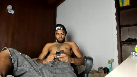 hotbody22_ online show from June 30, 2026, 6:31 pm