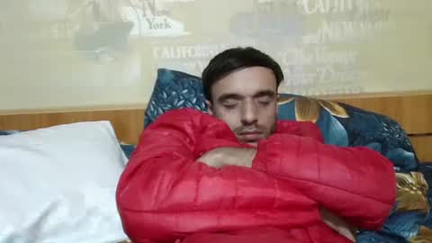 Snapshot of hotbodyboy879506 chatting on March 10, 2026, 5:18 pm Mihai online show from March 10, 2026, 5:18 pm