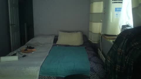 hotboyron online show from January 13, 2026, 9:36 am