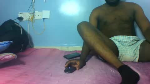 hotboys2026 online show from May 7, 2026, 12:10 pm