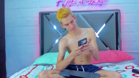 DANIEL AND KEVIN online show from October 25, 2025, 6:43 am