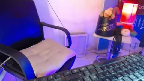 hotbritneyxx online show from January 16, 2025, 9:51 pm