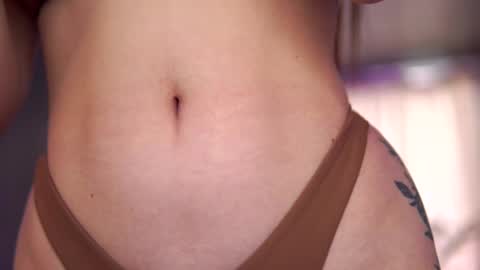 Anais online show from September 25, 2025, 6:39 am