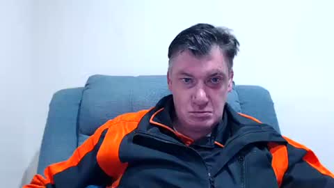 hotcam054 online show from April 23, 2026, 7:27 pm