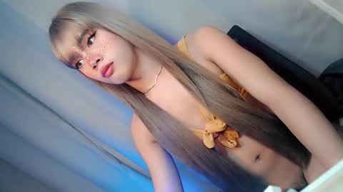 hotchescacummer online show from February 3, 2026, 6:46 pm