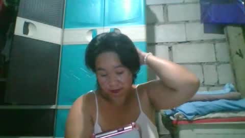 hotchicks4uxx online show from February 18, 2026, 1:29 pm