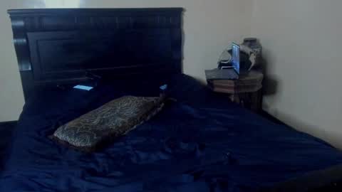 Yikes online show from February 11, 2025, 1:20 am