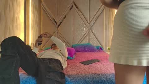 hotcouple_222 online show from February 23, 2026, 7:28 am