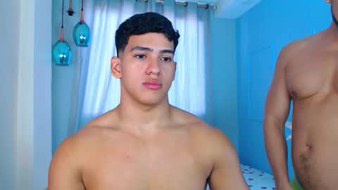 Hussain   aaron and Ekko online show from November 25, 2025, 1:55 pm