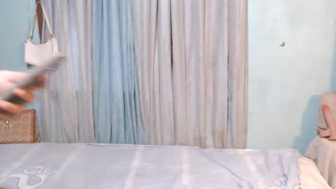 hotcumduo_goddess online show from May 8, 2026, 8:41 am