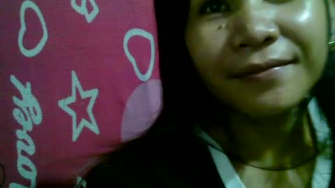 hotcupcake19 online show from July 3, 2026, 9:16 am