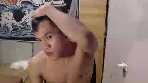 hotcuteasianxx online show from January 6, 2026, 12:09 pm