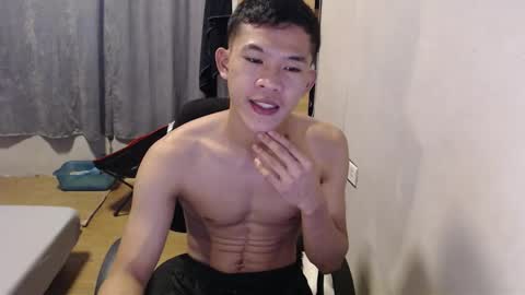 hotcuteasianxx online show from February 6, 2026, 10:35 pm