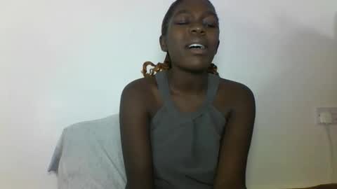 VICTORIA online show from October 9, 2025, 7:23 pm