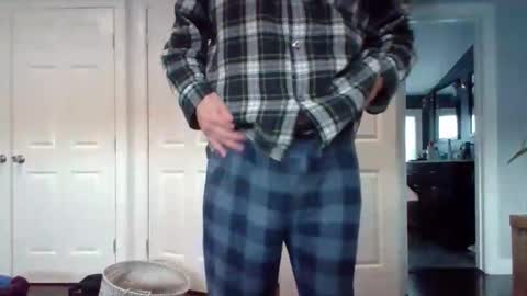 hotdog1124 online show from February 1, 2026, 1:31 pm