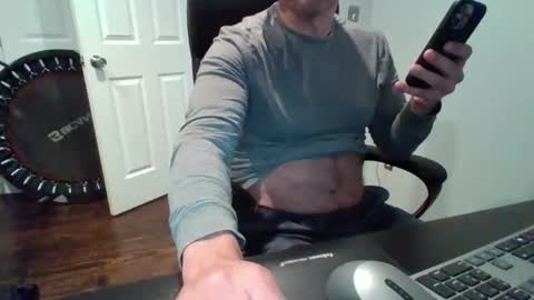 hotdog1124 online show from May 6, 2026, 12:32 pm