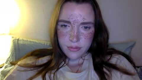 Snapshot of hoteffy chatting on April 15, 2026, 9:59 pm effy online show from April 15, 2026, 9:59 pm