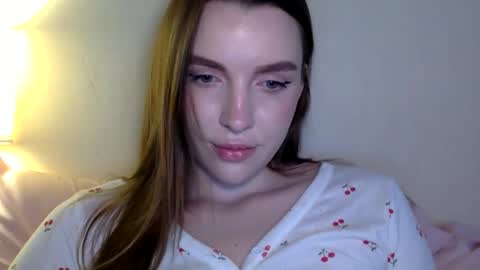 Snapshot of hoteffy chatting on May 10, 2026, 1:38 pm effy online show from May 10, 2026, 1:38 pm