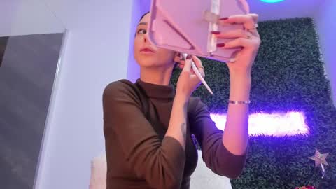 hotfallingdevil online show from November 29, 2025, 5:54 am