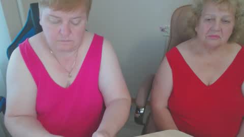 Snapshot of hotfiremommy chatting on September 8, 2025, 4:17 pm LimonkaFire online show from September 8, 2025, 4:17 pm