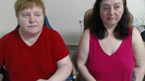 Snapshot of hotfiremommy chatting on April 3, 2026, 8:07 pm LimonkaFire online show from April 3, 2026, 8:07 pm