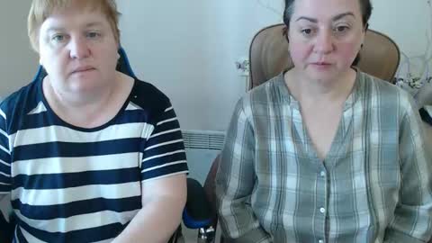 Snapshot of hotfiremommy chatting on April 4, 2026, 8:12 am LimonkaFire online show from April 4, 2026, 8:12 am