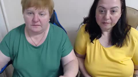 Snapshot of hotfiremommy chatting on April 13, 2026, 7:19 pm LimonkaFire online show from April 13, 2026, 7:19 pm