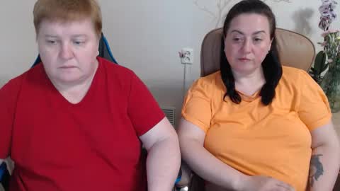 Snapshot of hotfiremommy chatting on May 11, 2026, 6:27 pm LimonkaFire online show from May 11, 2026, 6:27 pm