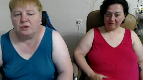 Snapshot of hotfiremommy chatting on June 26, 2026, 6:56 pm LimonkaFire online show from June 26, 2026, 6:56 pm