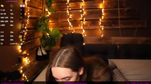 hotfrecklesgirl online show from November 14, 2025, 5:22 pm