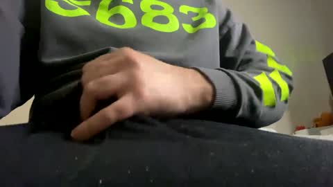 Snapshot of hotfuckcouple26 chatting on January 18, 2025, 10:17 am hotfuckcouple26 online show from January 18, 2025, 10:17 am