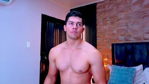 Snapshot of hotfuckers4uu chatting on May 25, 2026, 7:09 pm felipe marcello online show from May 25, 2026, 7:09 pm