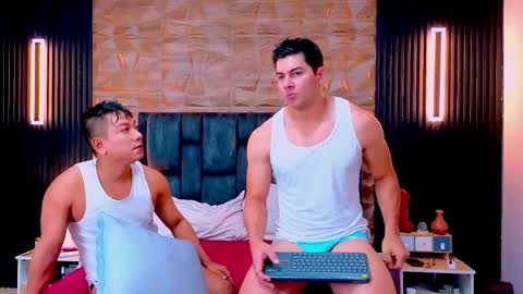 Snapshot of hotfuckers4uu chatting on May 27, 2026, 2:14 pm felipe marcello online show from May 27, 2026, 2:14 pm