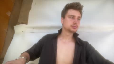 Snapshot of hotgentleman_3003 chatting on June 29, 2026, 10:15 am William online show from June 29, 2026, 10:15 am
