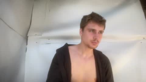 Snapshot of hotgentleman_3003 chatting on July 14, 2026, 10:21 am William online show from July 14, 2026, 10:21 am