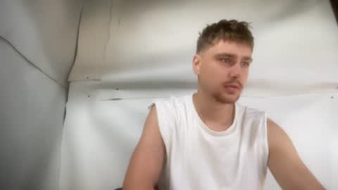 Snapshot of hotgentleman_3003 chatting on July 30, 2026, 7:07 am William online show from July 30, 2026, 7:07 am