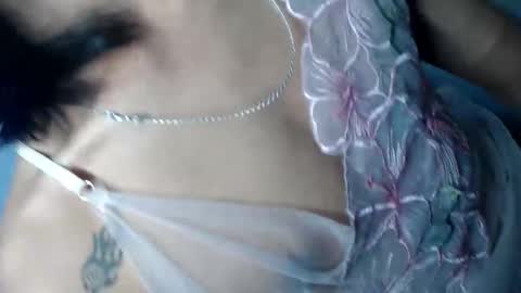 Snapshot of hotgirl_krisxx chatting on September 20, 2025, 6:36 am hotgirl_krisxx online show from September 20, 2025, 6:36 am