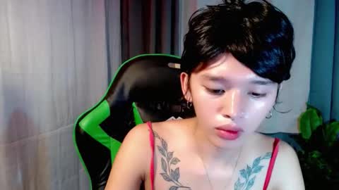 hotgirlronaxx online show from December 19, 2025, 12:39 am